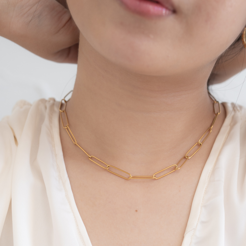 CAROL NECKLACE